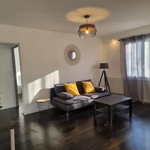 Appartement Le Petit Méas Superbe Au Calme., Pierrelatte